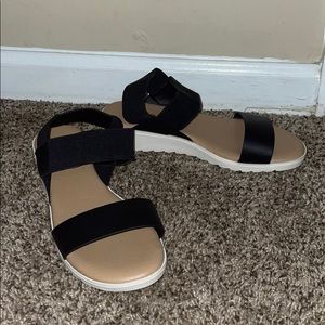 Black Wedged Sandals